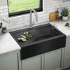 Lavabo de cocina tipo estación de trabajo para reacondicionamiento estilo campestre/borde delantero con un receptáculo calibre 16 de 33", con reborde WorkFlow™ y accesorios para instalación de montaje superior encastrado